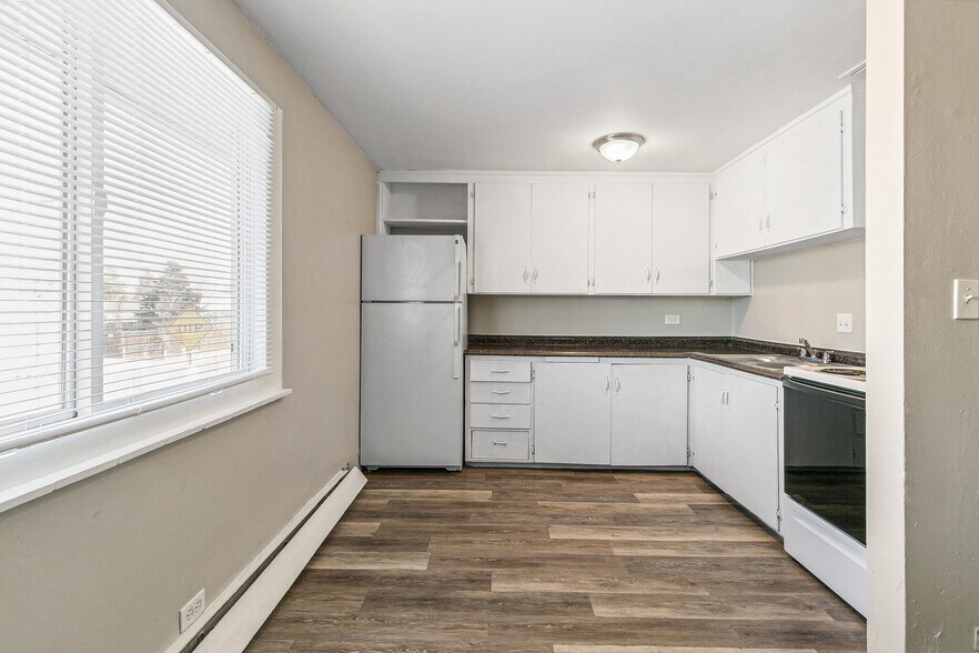 More Photos Of 1592 Lansing St, Aurora Apartments For Sale