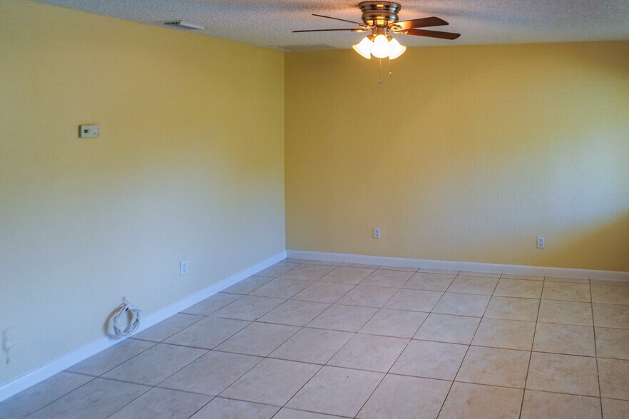 More Photos Of 700 SW 15th Ave, Fort Lauderdale Apartments For Sale