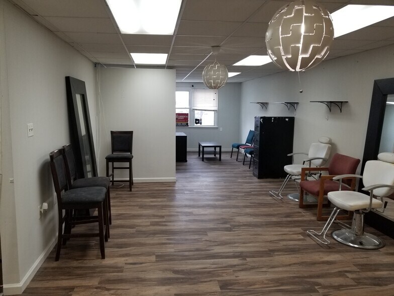 More Photos Of 4700 Stamp Rd, Marlow Heights General Retail For Lease