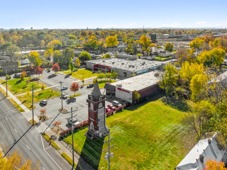 Primary Photo Of 3130 Portland Ave, Louisville Drugstore For Sale