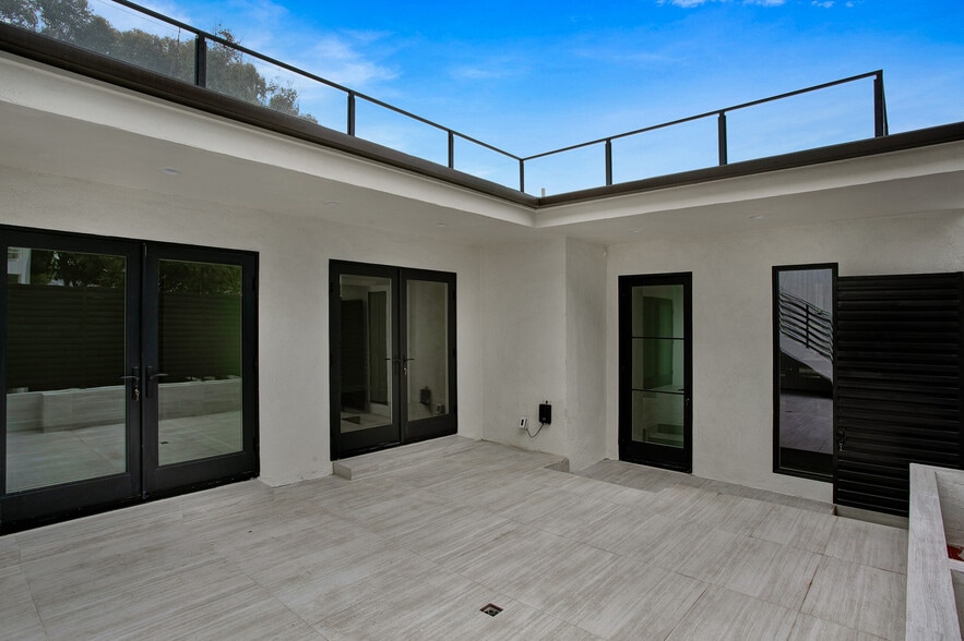 More Photos Of 618 S Coast Hwy, Laguna Beach Apartments For Sale
