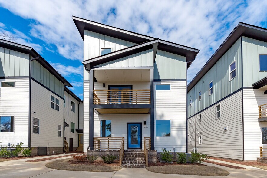 More Photos Of 1318-1322 E Lenoir St, Raleigh Apartments For Sale