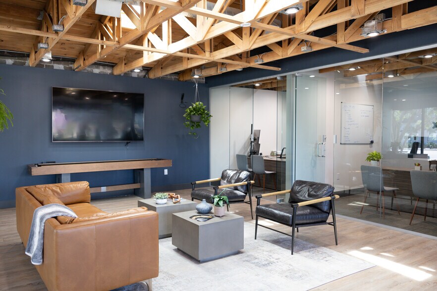More Photos Of 4720 E Van Buren St, Phoenix Office For Lease