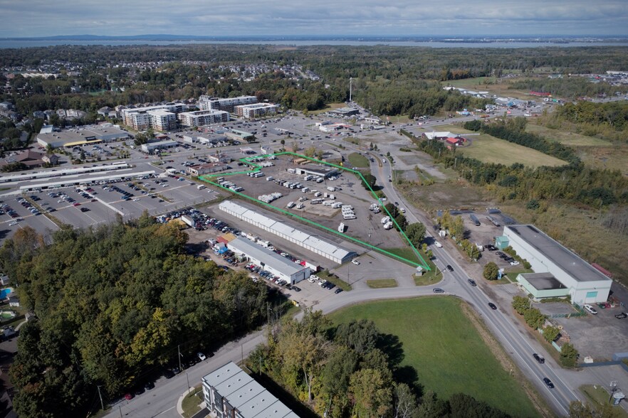 More Photos Of 21 Boul Industriel, Châteauguay Auto Dealership For Sale