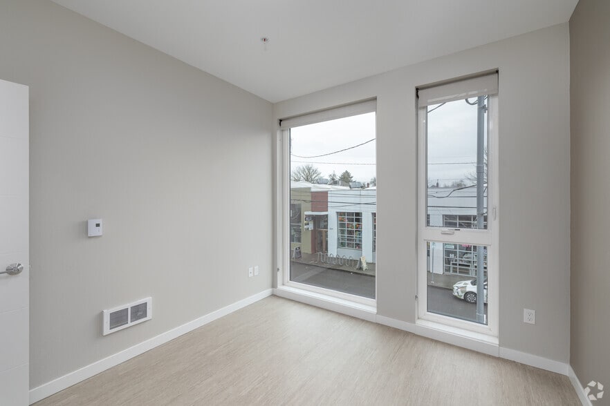 More Photos Of 3755 N Williams Ave, Portland Apartments For Sale