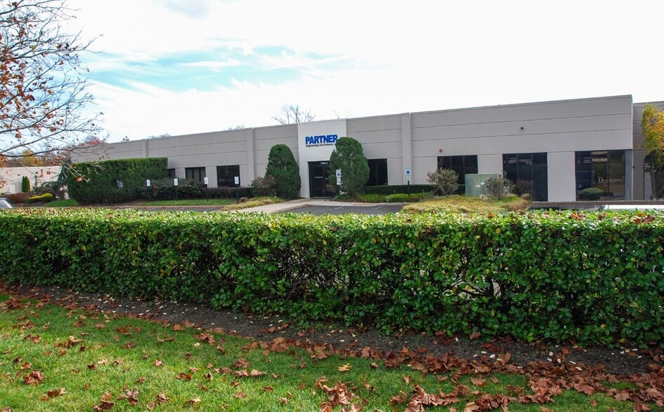 More Photos Of 611 Industrial Way W, Eatontown Light Manufacturing For Lease