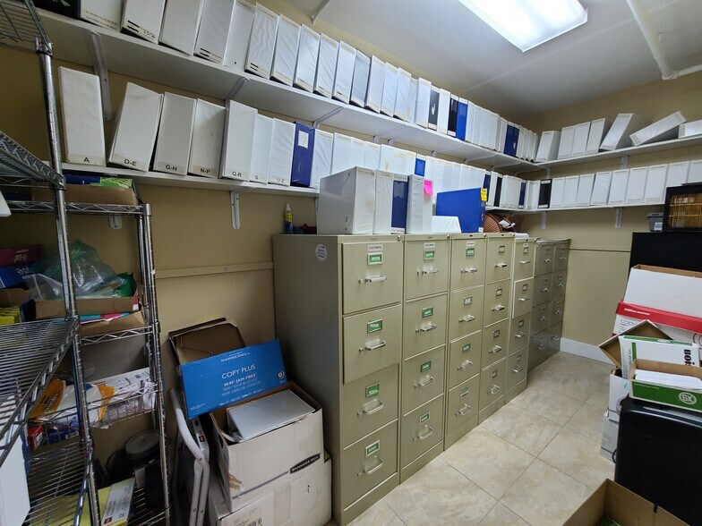 More Photos Of 13850 SW 143rd Ct, Miami Warehouse For Lease