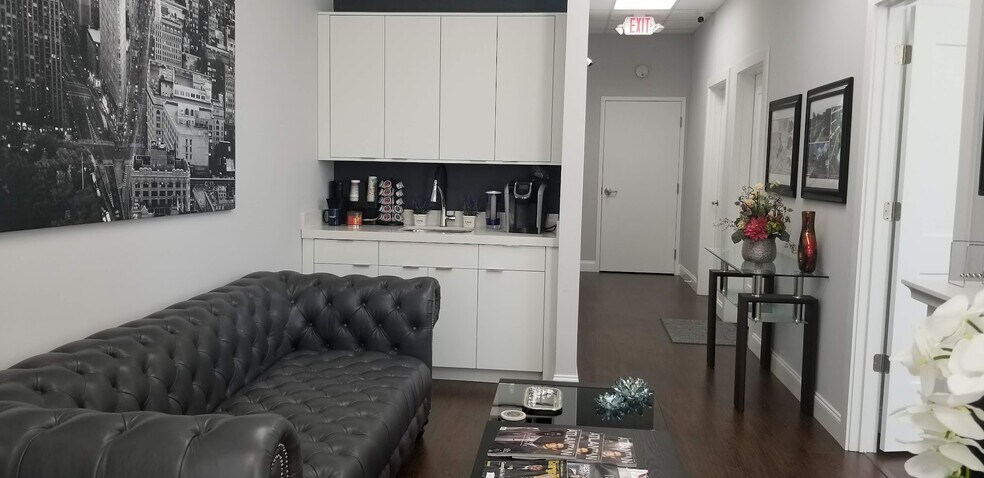 More Photos Of 3775 Venture Dr, Duluth Medical For Lease