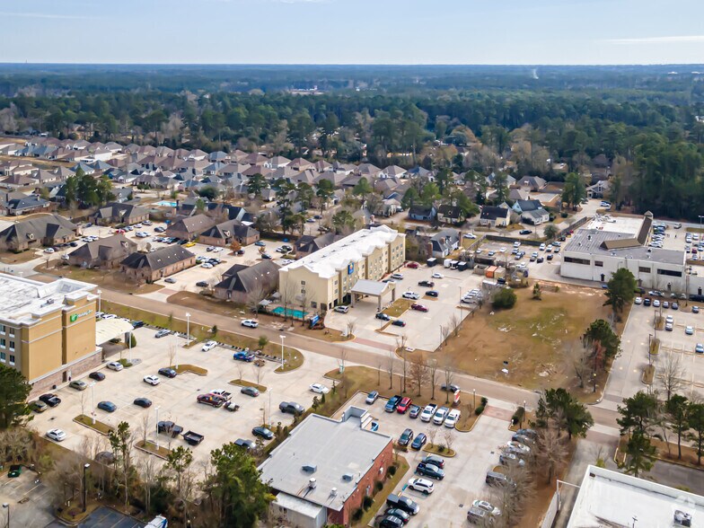 More Photos Of 30 Louis Prima Dr, Covington Hotel For Sale