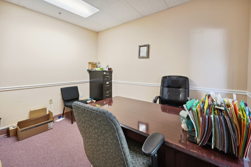 More Photos Of 1374 Whitehorse Hamilton Square Rd, Hamilton Medical For Sale