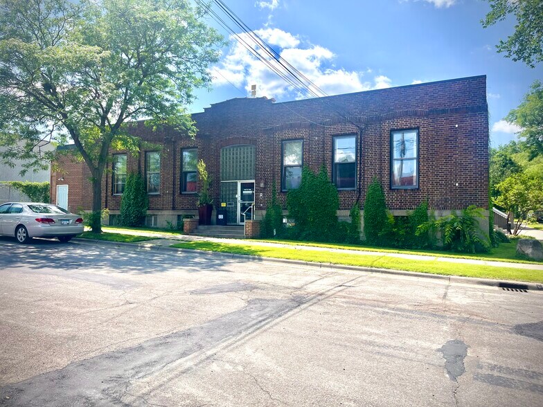 More Photos Of 1828 Jefferson St NE, Minneapolis Loft Creative Space For Lease