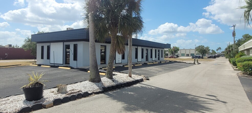 Primary Photo Of 1210 SE 46th Ln, Cape Coral Storefront Retail Office For Lease