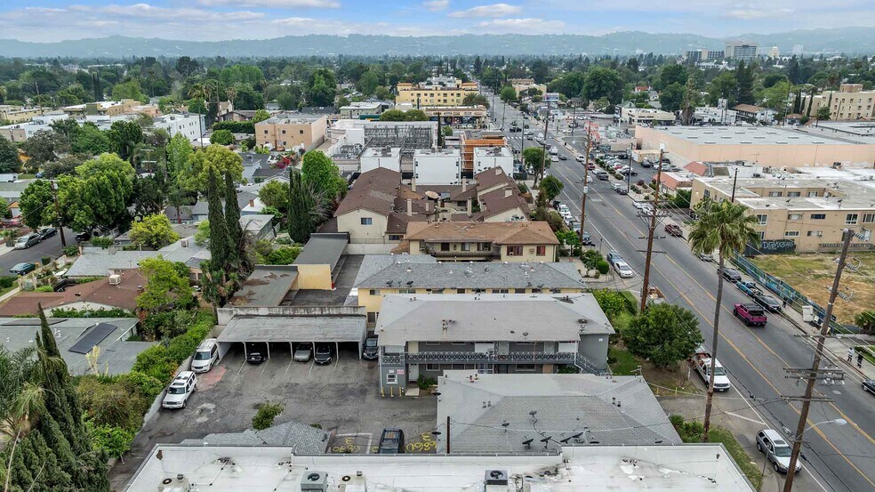 More Photos Of 6860-6870 Hazeltine Ave, Van Nuys Apartments For Sale