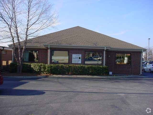 More Photos Of 206 Gatewood Ave, High Point Medical For Lease