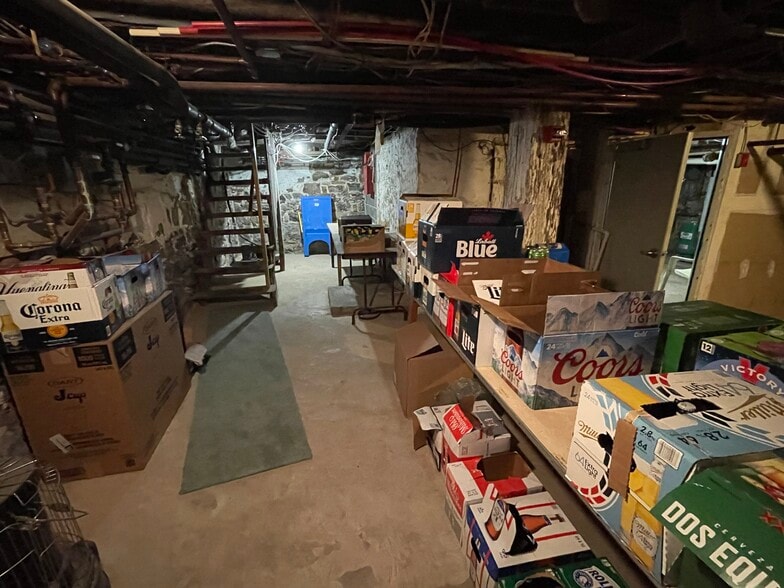 More Photos Of 298 Old Bowers Rd, Mertztown Restaurant For Sale