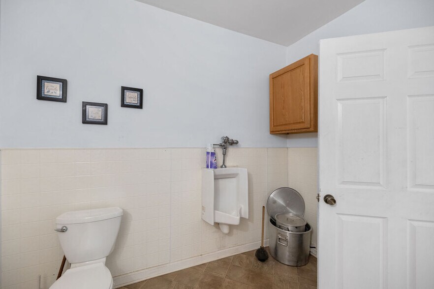 More Photos Of 1030 Bypass 25 NE, Greenwood Light Distribution For Sale