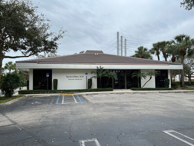 Primary Photo Of 3109 45th St, West Palm Beach Medical For Lease