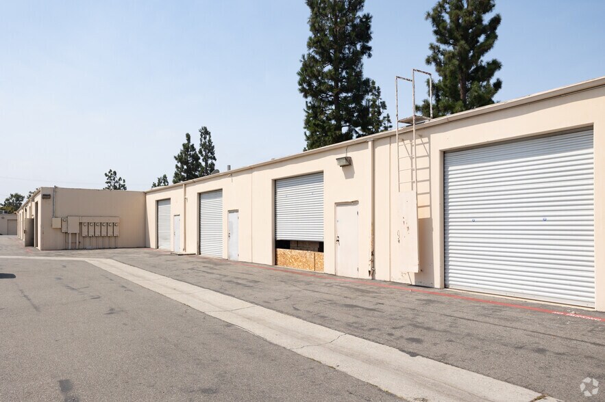 More Photos Of 2021 W Commonwealth Ave, Fullerton Unknown For Lease