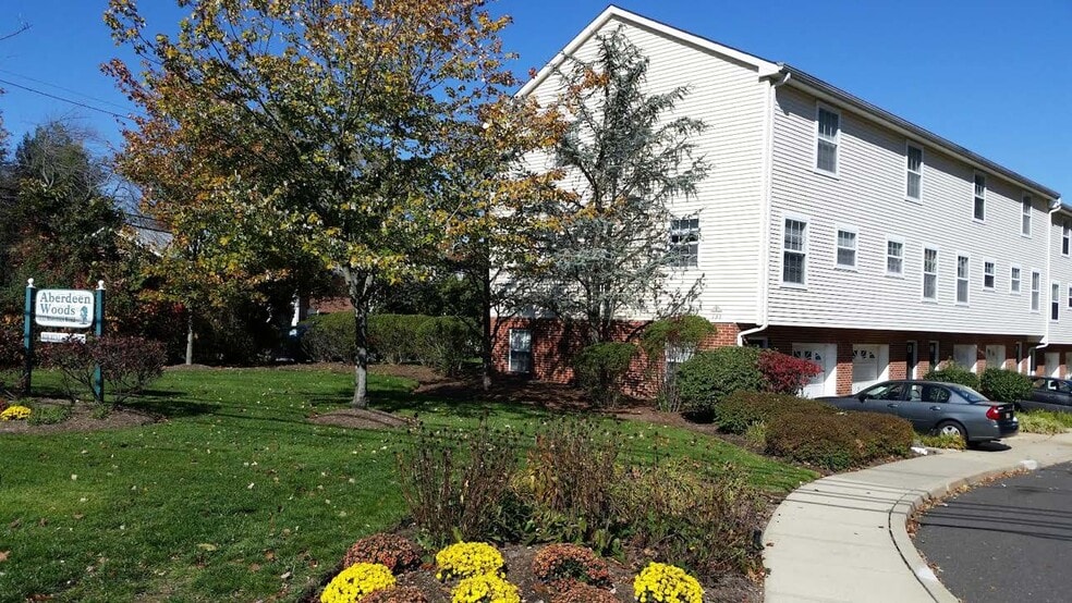 More Photos Of 133 Aberdeen Rd, Matawan Apartments For Sale