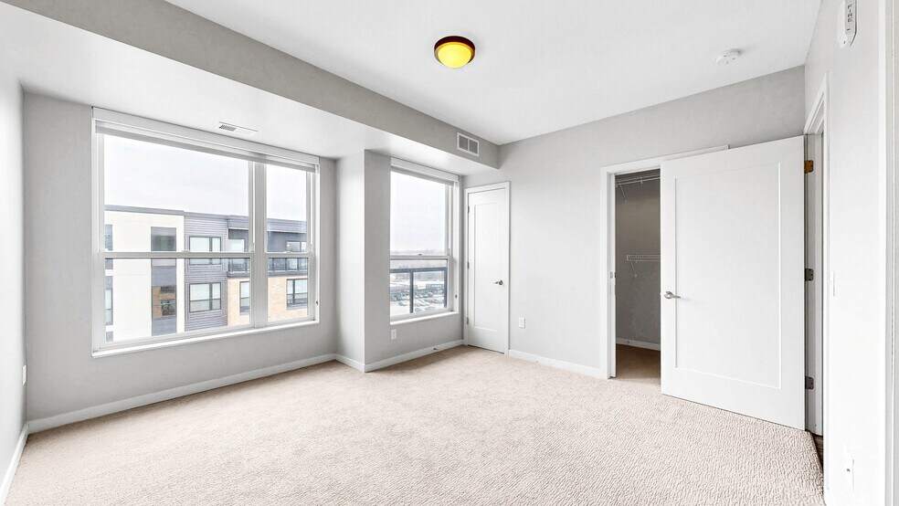 More Photos Of 1700 Plymouth Rd, Minnetonka Apartments For Lease