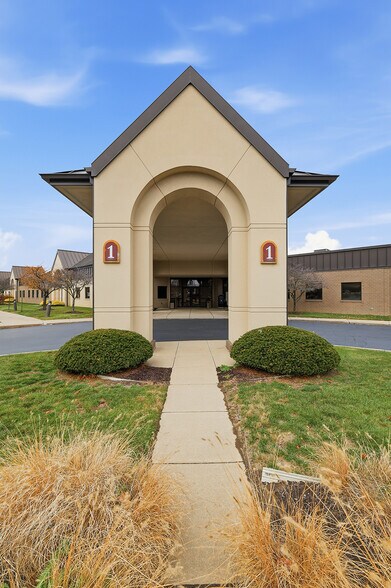 More Photos Of 7640 Sylvania Ave, Sylvania Medical For Lease