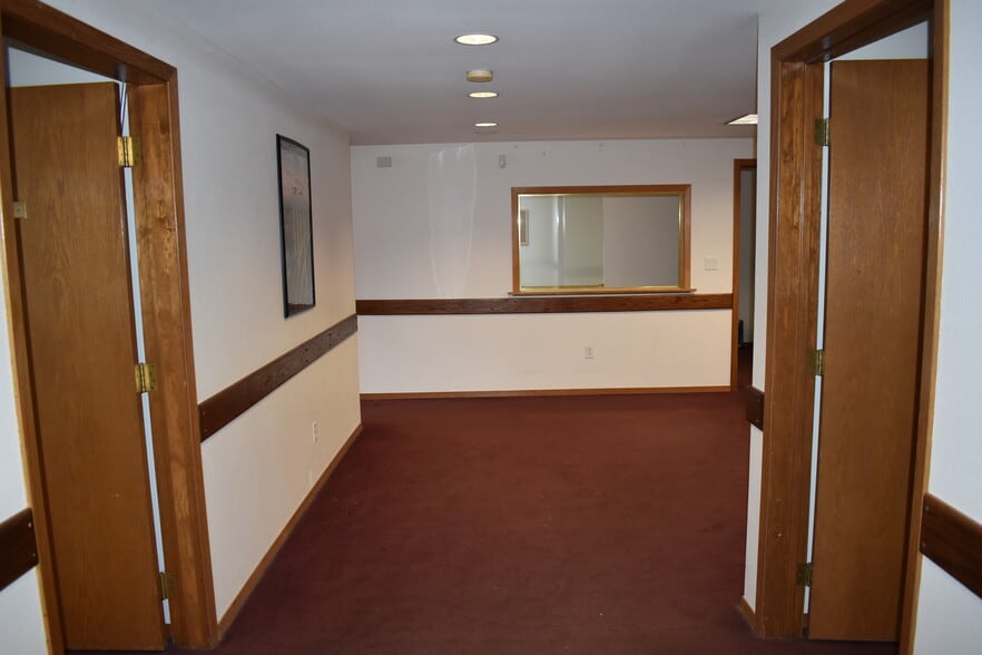 More Photos Of 6314 19th St W, Fircrest Office For Lease