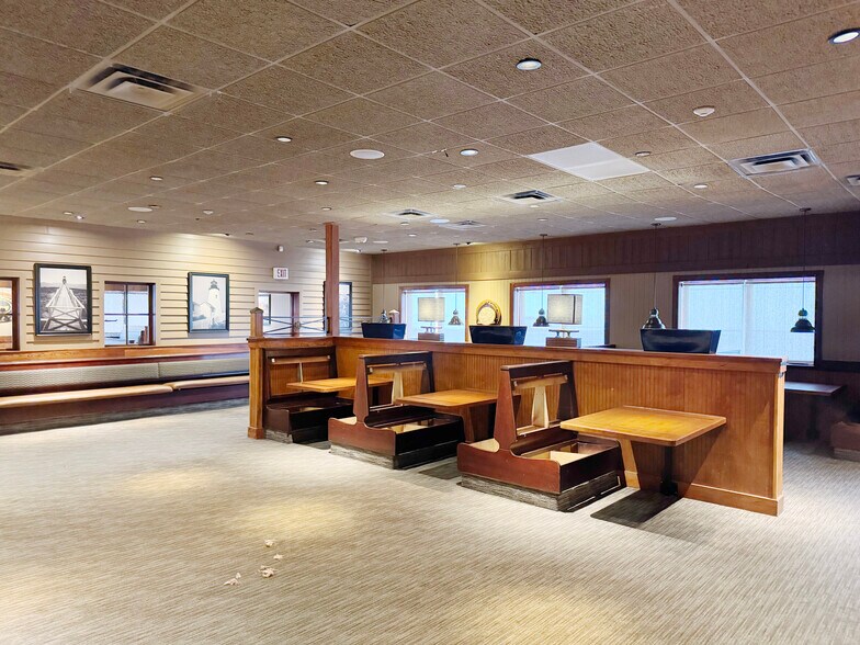 More Photos Of 8407 W Markham St, Little Rock Restaurant For Sale