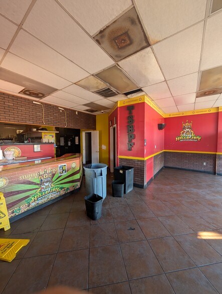 More Photos Of 14708 Hiram Clarke Rd, Houston General Retail For Lease