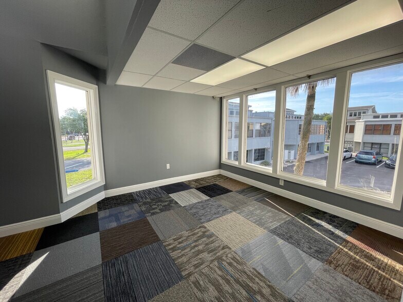 More Photos Of 200 Frandorson Cir, Apollo Beach Office For Lease