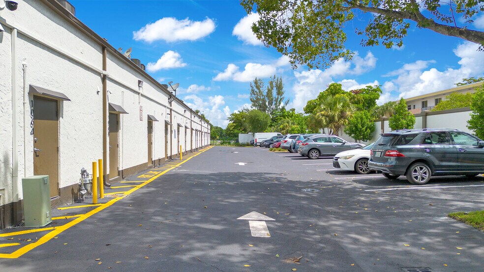 More Photos Of 1064 Sunset Strip, Sunrise Unknown For Lease