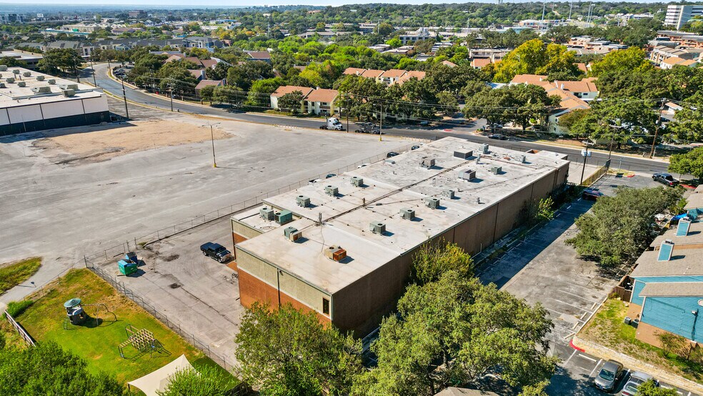 More Photos Of 7700 Torino St, San Antonio Office For Sale