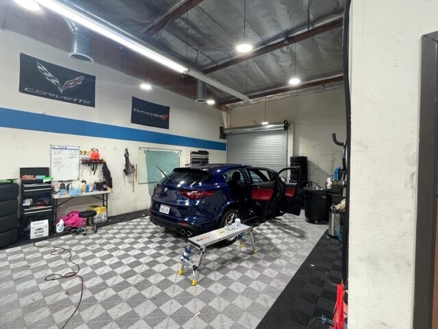 More Photos Of 5740 Corsa Ave, Westlake Village Warehouse For Lease