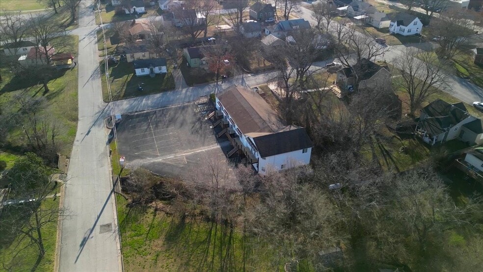 More Photos Of 515 Nebraska Ave, West Plains Apartments For Sale