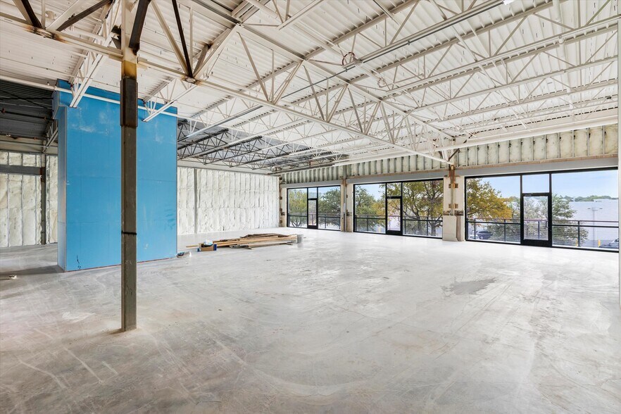 More Photos Of 2660 Old Denton Rd, Carrollton Unknown For Lease