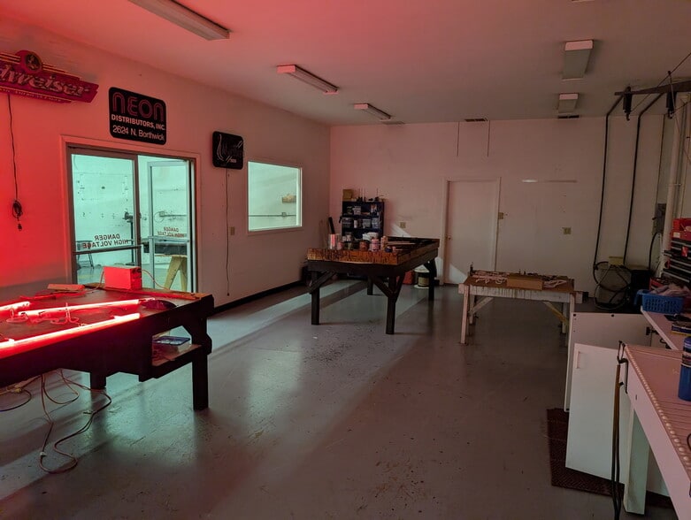 More Photos Of 2624 N Borthwick St, Portland Warehouse For Lease