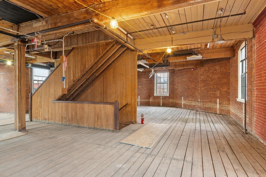 More Photos Of 65 Water St, Worcester Loft Creative Space For Sale
