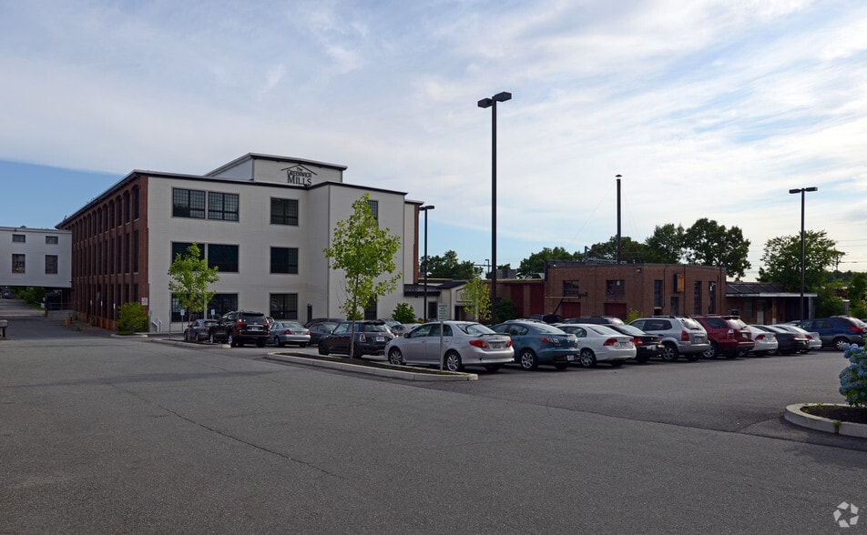 More Photos Of 42 Ladd St, East Greenwich Loft Creative Space For Lease