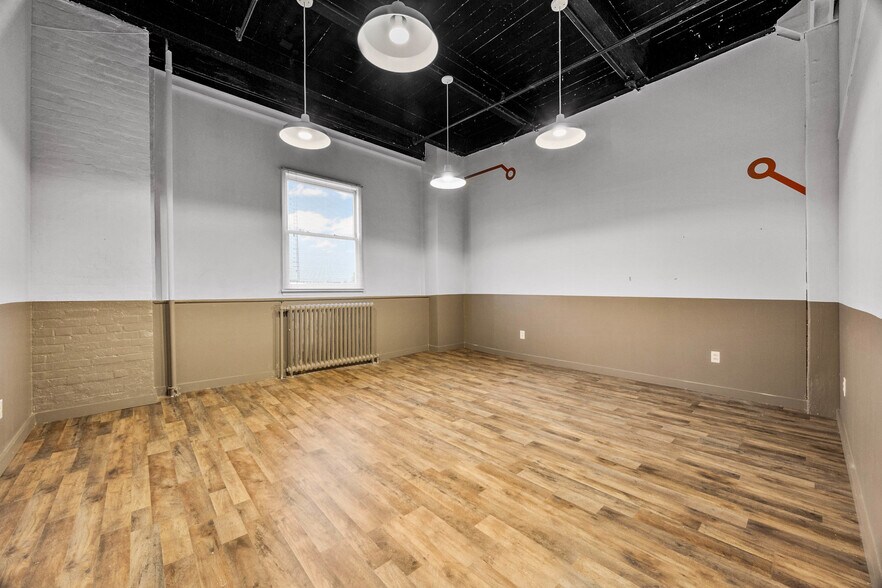 More Photos Of 39-49 St Bridgets Dr, Rochester Manufacturing For Lease