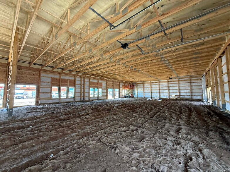 More Photos Of 3501 Main Ave, Fargo Flex For Lease