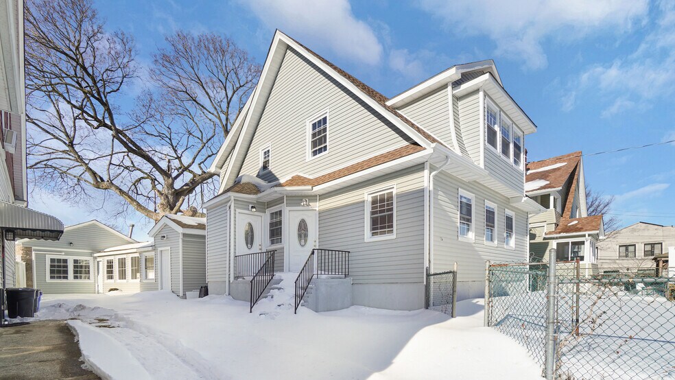 Primary Photo Of 129 New Dorp Plz, Staten Island Office Residential For Sale