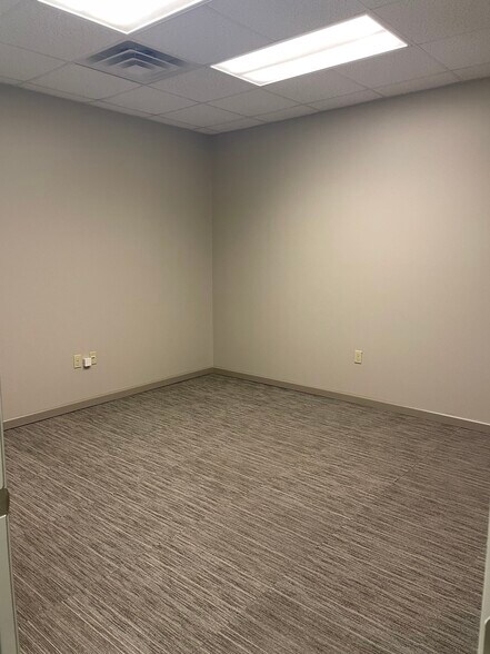 More Photos Of 3207 E Nettleton Ave, Jonesboro Office For Lease