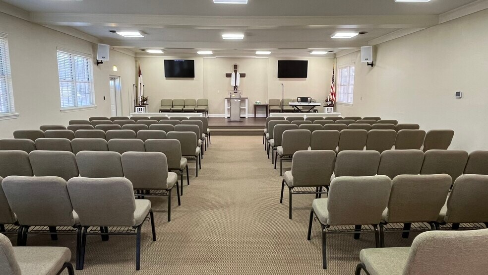 More Photos Of 3898 Kernersville Rd, Winston-Salem Specialty For Sale