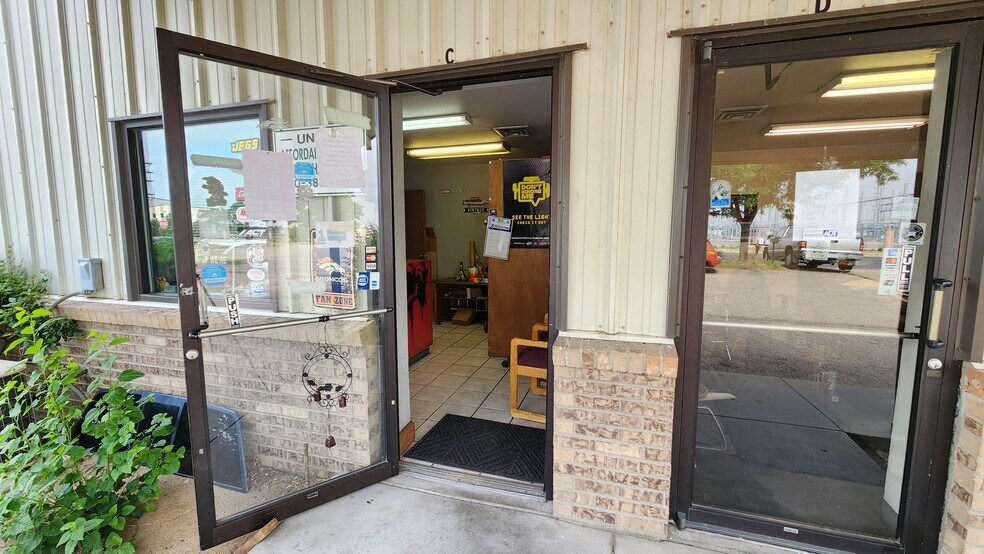 More Photos Of 3022 1st Ave, Greeley Warehouse For Sale