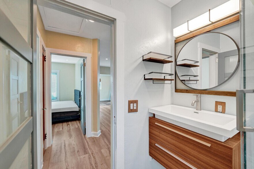 More Photos Of 301 SW 9th St, Fort Lauderdale Apartments For Sale