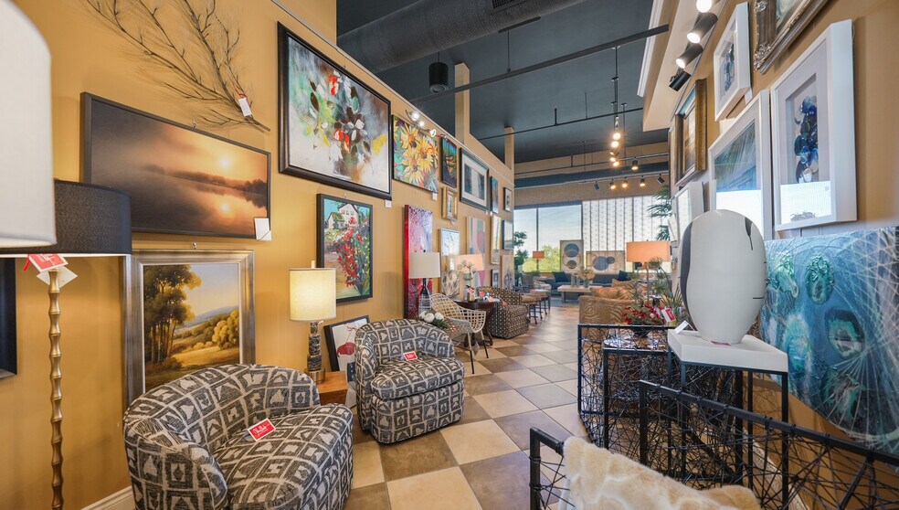 More Photos Of 2265 Bagnell Dam Blvd, Lake Ozark Office For Sale