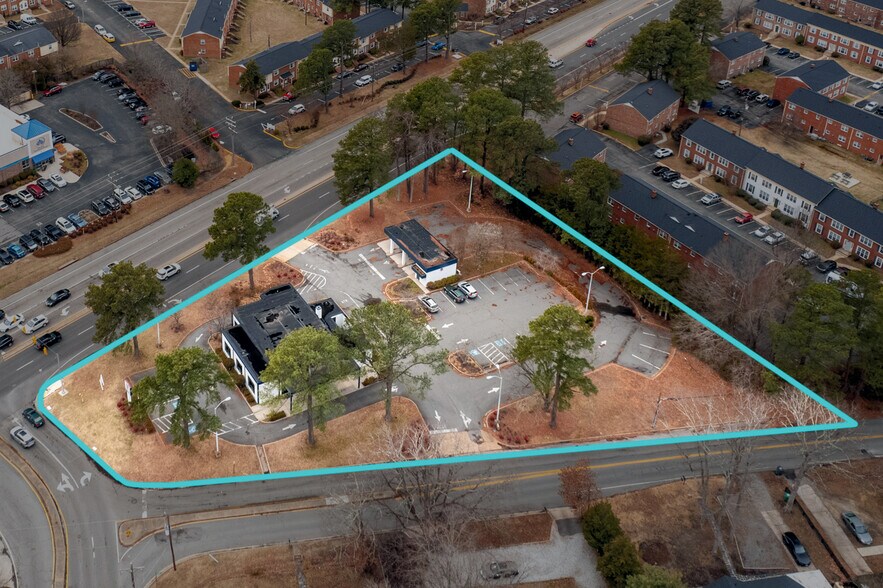 Primary Photo Of 9000 Patterson Ave, Richmond Freestanding For Sale