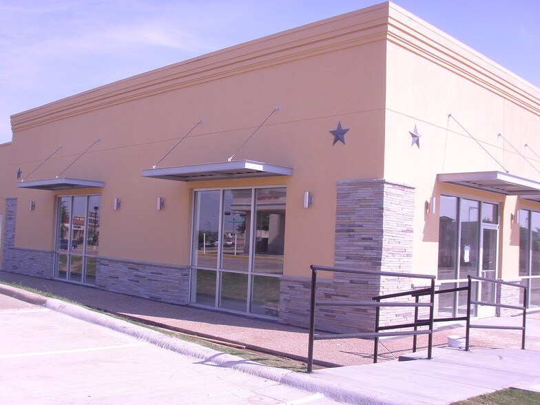 More Photos Of 2138 N Josey Ln, Carrollton Freestanding For Lease