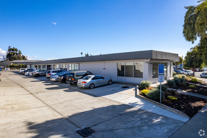 More Photos Of 4588 Peralta Blvd, Fremont Service For Lease