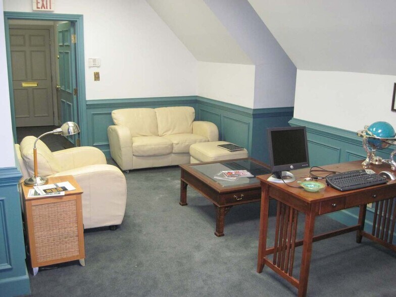 More Photos Of 1225 Johnson Ferry Rd, Marietta Medical For Sale