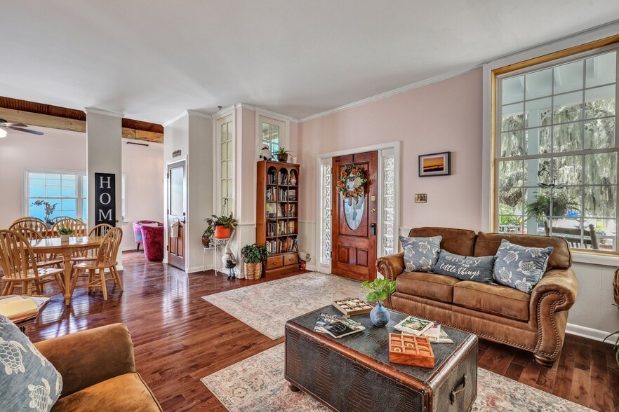 More Photos Of 24 Van Horne Ave, Tybee Island Hospitality For Sale